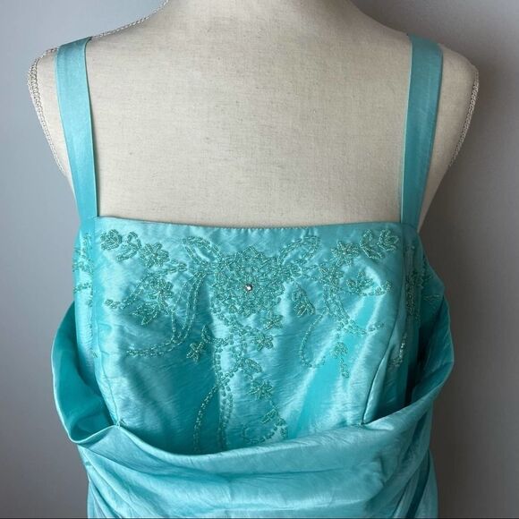 ONYX Nite Sleeveless Solid Blue Wrap Long Prom Dress with beading size 14W - Picture 6 of 16